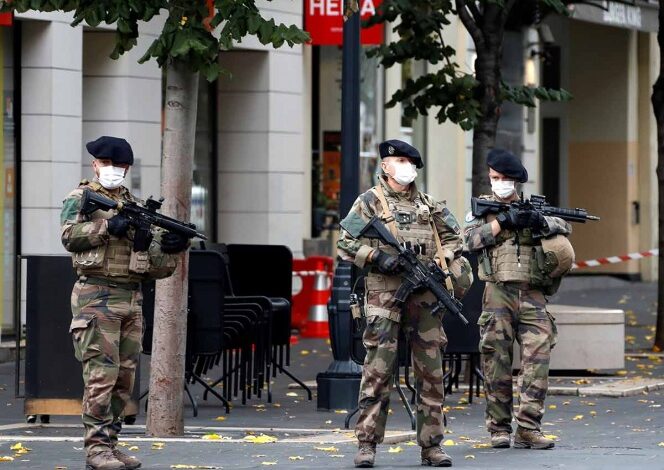 Detienen a afgano armado con cuchillo en Lyon