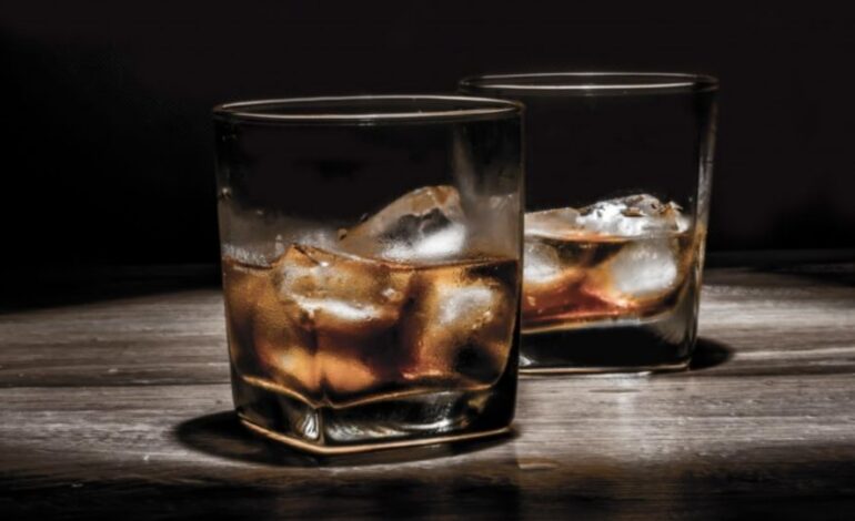 Catador de whisky se encierra durante la pandemia por temor a perder el gusto y el olfato