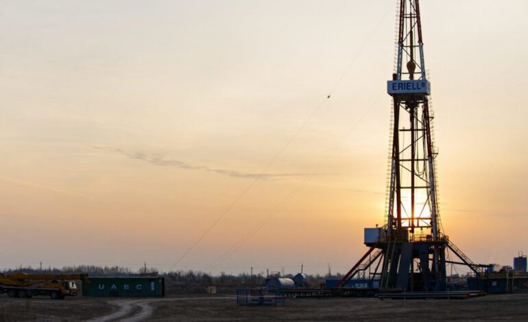 Producción y demanda de petróleo de Estados Unidos aumentarán en 2023: EIA