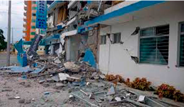 Se reportan al menos 5 muertos tras sismo en Ecuador