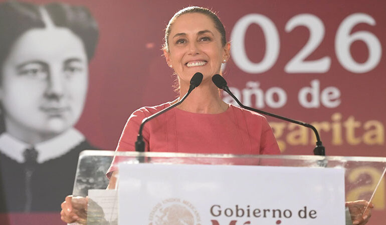 Afirma Claudia Sheinbaum que “México no se vende, no se rinde y está de pie siempre por su pueblo”