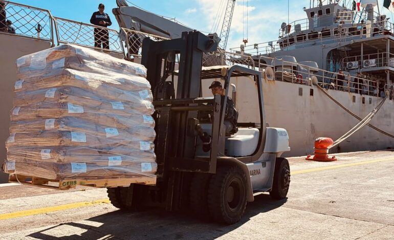 Presidente cubano destaca la solidaridad de México tras llegada de víveres